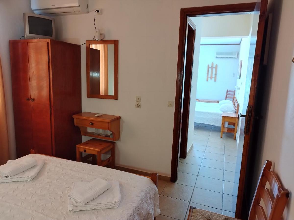 Poseidon Hotel إيوس خورا المظهر الخارجي الصورة