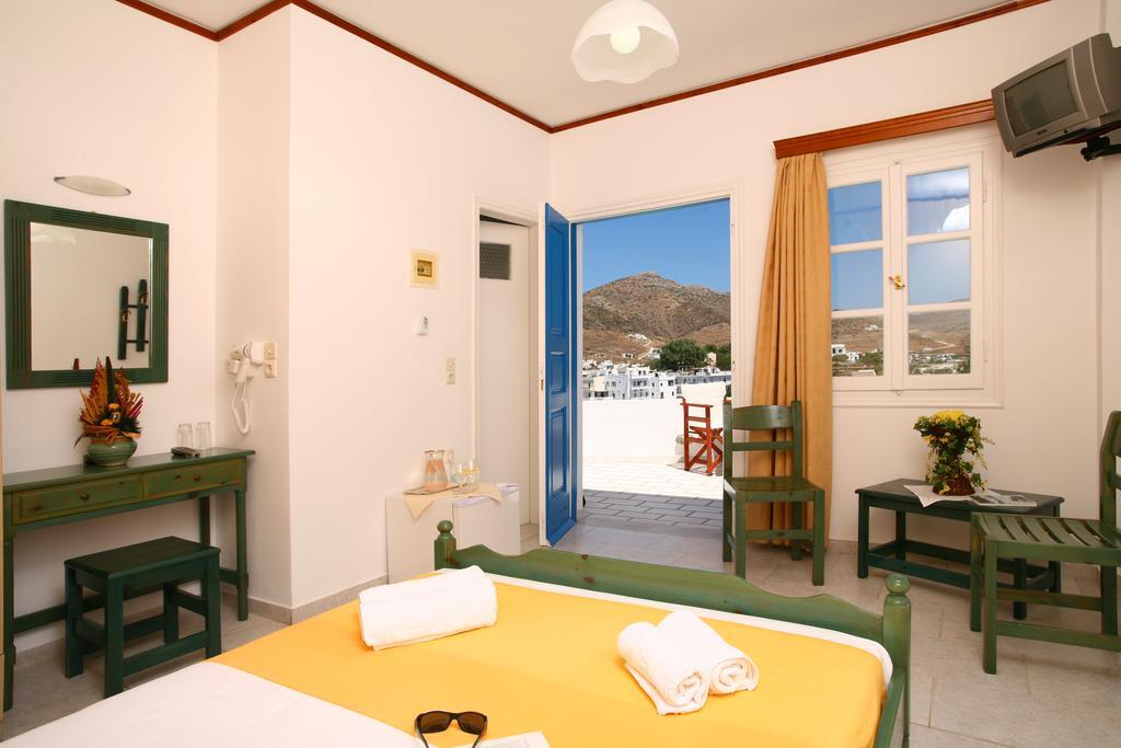 Poseidon Hotel إيوس خورا الغرفة الصورة